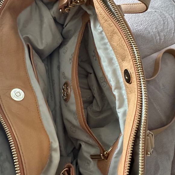 Tory Burch - Picture 6 of 7